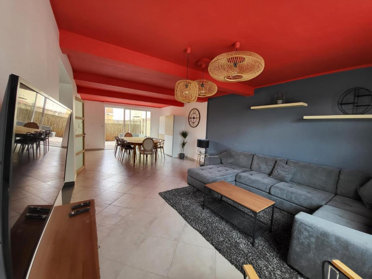 Grande Maison Avec Terrasses Ensoleillees - Large House With Sunny Terraces 敦刻尔克 外观 照片